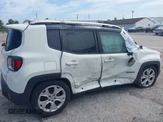 2017 Jeep Renegade Limited with VIN ZACCJADB4HPG08511, listed as a IAAI auction lot 40992295 with 91,229 mi miles and . Bid and sale history available at DreamBid. Image 13.