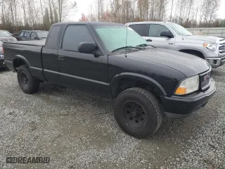 1999 GMC Sonoma SLS with VIN 1GTCS19X1X8503254, listed as a Copart auction lot 77546124 with 121,345 mi miles and Clean Title. Bid and sale history available at carsss.com. Image 4.
