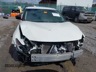 2017 Nissan Maxima SV with VIN 1N4AA6APXHC416086, listed as a IAAI auction lot 41694314 with 192,513 mi miles and . Bid and sale history available at DreamBid. Image 13.