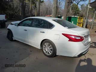 2017 Nissan Altima SV with VIN 1N4AL3AP6HC229419, listed as a IAAI auction lot 41672097 with 80,901 mi miles and . Bid and sale history available at DreamBid. Image 3.