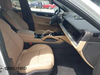 2024 Porsche Cayenne с VIN WP1BA2AY2RDA50635, выставлен на аукционе IAAI как лот 42177816 с пробегом 8 070 миль миль и . История ставок и продаж доступна на DreamBid. Изображение 5.