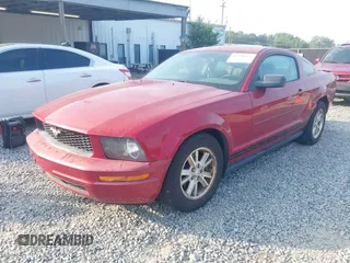 2008 Ford Mustang Deluxe with VIN 1ZVHT80N085207259, listed as a IAAI auction lot 42576121 with 122,089 mi miles and . Bid and sale history available at DreamBid. Image 2.