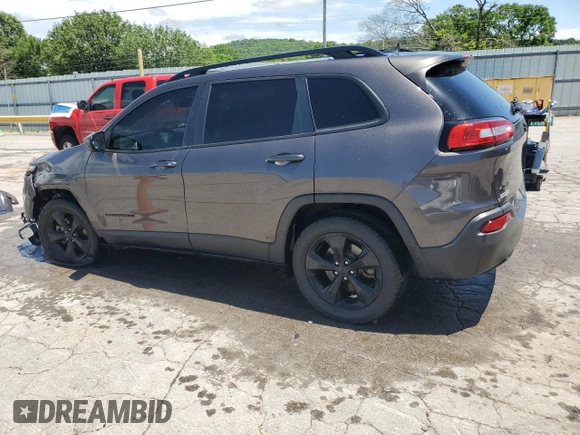 2018 Jeep Cherokee Latitude z VIN 1C4PJMCB7JD509688, wystawiony jako Copart lot #57351485 z przebiegiem 223 464 mil mil oraz Szkoda całkowita • Salvage title. Historia ofert i sprzedaży dostępna na DreamBid. Obrazek 2.