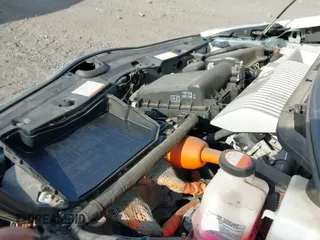 2015 Toyota Prius Four z VIN JTDKN3DU3F1977760, wystawiony jako IAAI lot #43233363 z przebiegiem 101 831 mil mil oraz . Historia ofert i sprzedaży dostępna na DreamBid. Obrazek 19.