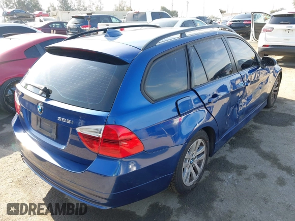 2007 BMW 3 Series 328i with VIN WBAVS13507FX15605, listed as a IAAI auction lot 42083722 with 177,850 mi miles. Bid and sale history available at carsss.com. Image 4.