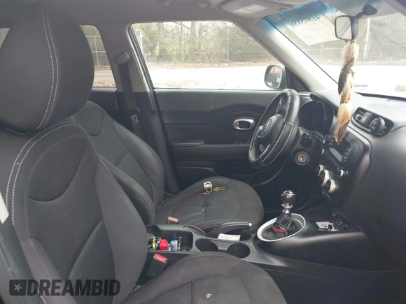 2016 Kia Soul with VIN KNDJN2A25G7345009, listed as a IAAI auction lot 41805886 with 130,000 mi miles and . Bid and sale history available at DreamBid. Image 5.
