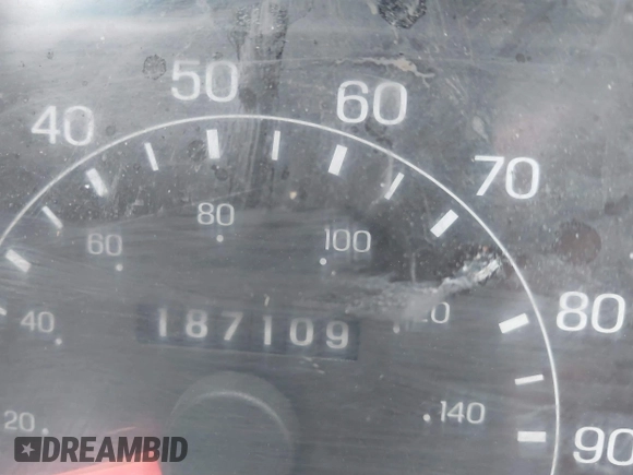 2000 Ford F-250 XL with VIN 1FTNX20F5YEB91401, listed as a IAAI auction lot 41177820 with 187,109 mi miles and . Bid and sale history available at DreamBid. Image 15.