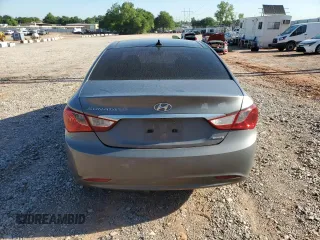 2012 Hyundai Sonata Limited z VIN 5NPEC4AC1CH313935, wystawiony jako Copart lot #56330475 z przebiegiem 202 739 mil mil oraz Szkoda całkowita • Salvage title. Historia ofert i sprzedaży dostępna na DreamBid. Obrazek 6.