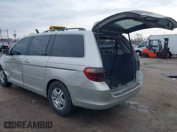 2006 Honda Odyssey EX-L z VIN 5FNRL38766B018014, wystawiony jako IAAI lot #41497144 z przebiegiem 230 225 mil mil oraz . Historia ofert i sprzedaży dostępna na DreamBid. Obrazek 3.