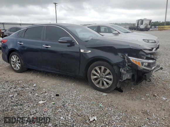 2017 Kia Optima LX with VIN 5XXGT4L32HG146753, listed as a Copart auction lot 60970145 with 180,574 mi miles and Salvage title. Bid and sale history available at DreamBid. Image 4.