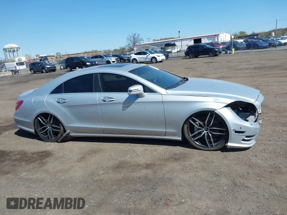 2014 Mercedes-Benz CLS 550 с VIN WDDLJ7DB3EA108781, выставлен на аукционе IAAI как лот 42065344 с пробегом 40 230 миль миль и . История ставок и продаж доступна на DreamBid. Изображение 13.