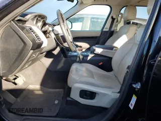 2019 Land Rover Discovery SE with VIN SALRG2RV5KA086327, listed as a Copart auction lot 82806474 with 58,433 mi miles and Salvage Title. Bid and sale history available at DreamBid. Image 7.