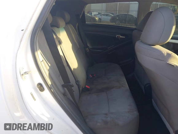 2010 Toyota Matrix with VIN 2T1KU4EE5AC369470, listed as a IAAI auction lot 41928014 with 185,048 mi miles. Bid and sale history available at carsss.com. Image 8.