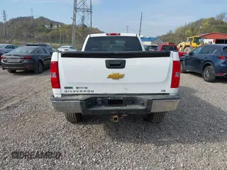 2008 Chevrolet Silverado 1500 Work Truck with VIN 1GCEK14C98Z110630, listed as a IAAI auction lot 42015811 with Not Provided miles and . Bid and sale history available at DreamBid. Image 17.