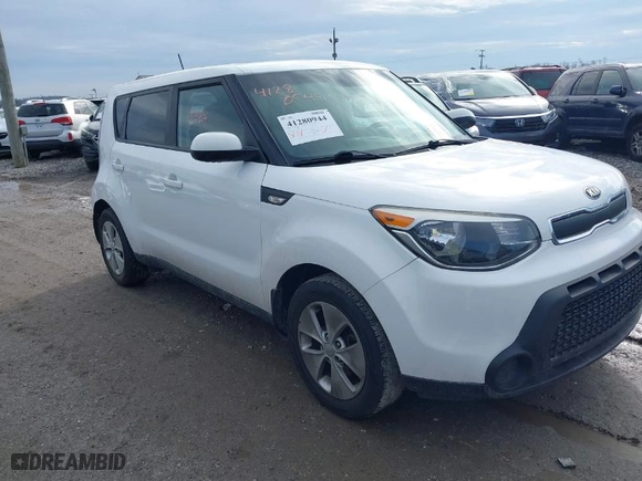 2014 Kia Soul with VIN KNDJN2A28E7111086, listed as a IAAI auction lot 41280944 with 122,006 mi miles. Bid and sale history available at carsss.com. Image 1.
