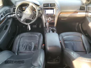 2019 Ford Explorer Limited z VIN 1FM5K7FH4KGB07211, wystawiony jako Copart lot #48483295 z przebiegiem 110 225 mil mil oraz Szkoda całkowita • Salvage title. Historia ofert i sprzedaży dostępna na DreamBid. Obrazek 8.