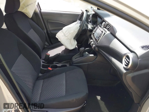 2024 Nissan Versa S с VIN 3N1CN8DV5RL848834, выставлен на аукционе IAAI как лот 42091656 с пробегом 7 213 миль миль и . История ставок и продаж доступна на DreamBid. Изображение 5.