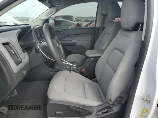 2020 Chevrolet Colorado 2WD Work Truck z VIN 1GCGSBEA9L1105544, wystawiony jako Copart lot #46942335 z przebiegiem 90 485 mil mil oraz Szkoda całkowita • Salvage title. Historia ofert i sprzedaży dostępna na DreamBid. Obrazek 7.