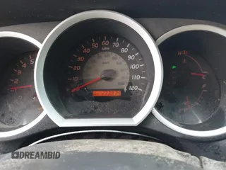 2010 Toyota Tacoma PreRunner z VIN 5TETU4GN2AZ738605, wystawiony jako IAAI lot #42057488 z przebiegiem 233 974 mil mil oraz . Historia ofert i sprzedaży dostępna na DreamBid. Obrazek 7.
