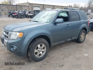 2011 Ford Escape Limited with VIN 1FMCU9EG2BKA75300, listed as a IAAI auction lot 42098247 with 215,102 mi miles. Bid and sale history available at carsss.com. Image 2.
