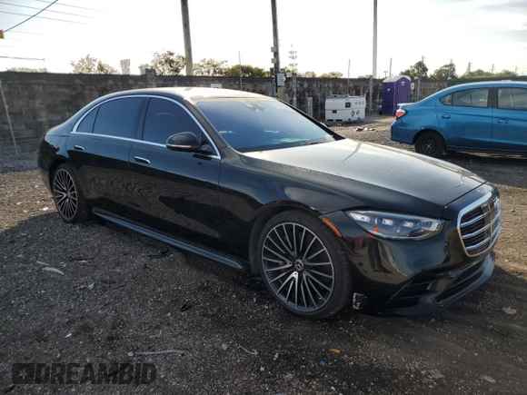 2022 Mercedes-Benz S-Class S 500 with VIN W1K6G6DBXNA166358, listed as a Copart auction lot 87015084 with 32,424 mi miles and Salvage Title. Bid and sale history available at carsss.com. Image 4.