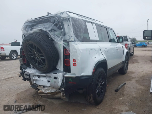 2025 Land Rover Defender S z VIN SALEJ7EX3S2384311, wystawiony jako IAAI lot #41528556 z przebiegiem 6297 mil mil oraz . Historia ofert i sprzedaży dostępna na DreamBid. Obrazek 4.
