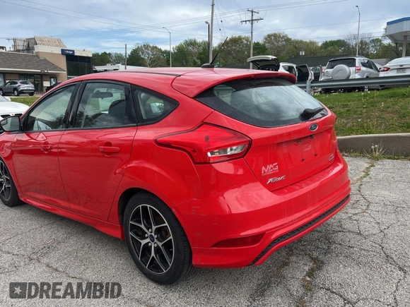 2015 Ford Focus SE with VIN 1FADP3K21FL220001, listed as a Copart auction lot 54587075 with 183,199 mi miles and Clean Title. Bid and sale history available at carsss.com. Image 3.