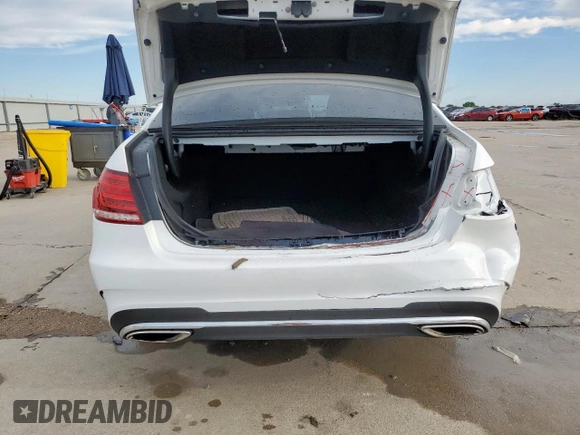 2014 Mercedes-Benz E 350 Sport z VIN WDDHF5KB2EB048386, wystawiony jako Copart lot #59929265 z przebiegiem 116 801 mil mil oraz Szkoda całkowita • Salvage title. Historia ofert i sprzedaży dostępna na DreamBid. Obrazek 6.