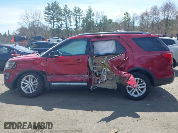 2016 Ford Explorer XLT with VIN 1FM5K7D85GGC85722, listed as a IAAI auction lot 42087848 with 135,872 mi miles and . Bid and sale history available at carsss.com. Image 14.