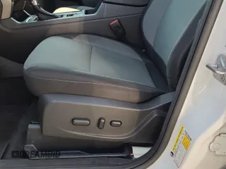 2017 Ford Escape SE z VIN 1FMCU0GD4HUB05330, wystawiony jako IAAI lot #42396863 z przebiegiem 66 420 mil mil oraz . Historia ofert i sprzedaży dostępna na DreamBid. Obrazek 10.