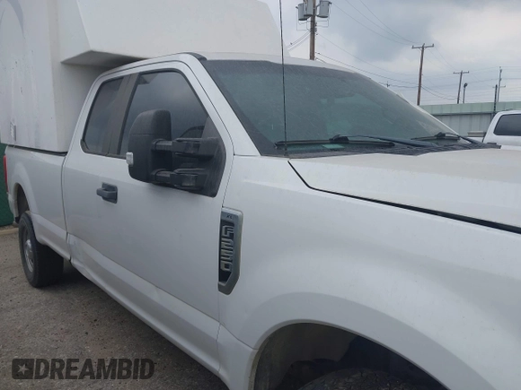 2019 Ford F-250 XL with VIN 1FT7X2B67KEC10592, listed as a IAAI auction lot 42135477 with 211,401 mi miles and . Bid and sale history available at DreamBid. Image 13.
