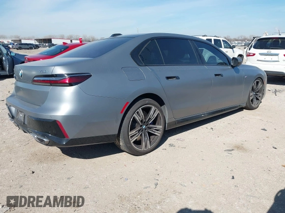 2023 BMW 7 Series 760i xDrive с VIN WBA33EJ07PCM90605, выставлен на аукционе IAAI как лот 41577454 с пробегом 30 241 миль миль и . История ставок и продаж доступна на DreamBid. Изображение 4.