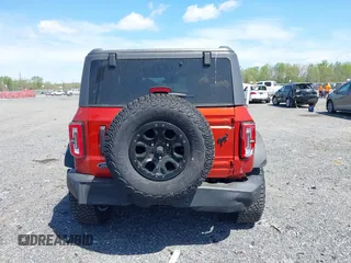 2022 Ford Bronco z VIN 1FMEE5DP3NLB42355, wystawiony jako IAAI lot #42084720 z przebiegiem 35 183 mil mil oraz . Historia ofert i sprzedaży dostępna na DreamBid. Obrazek 16.