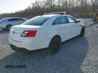 2019 Ford Police Interceptor Sedan with VIN 1FAHP2MK7KG108850, listed as a IAAI auction lot 41739656 with 62,421 mi miles. Bid and sale history available at carsss.com. Image 4.
