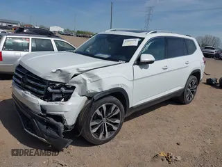 2019 Volkswagen Atlas SEL Premium with VIN 1V2NR2CA4KC612472, listed as a IAAI auction lot 42095556 with 98,397 mi miles and . Bid and sale history available at DreamBid. Image 18.