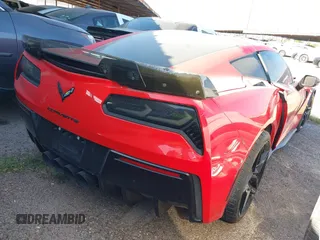 2014 Chevrolet Corvette Z51 3LT z VIN 1G1YL2D79E5127667, wystawiony jako IAAI lot #41944294 z przebiegiem 39 423 mil mil oraz . Historia ofert i sprzedaży dostępna na DreamBid. Obrazek 4.