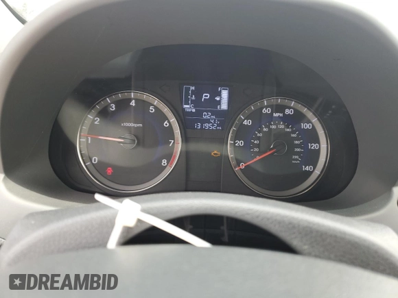 2016 Hyundai Accent SE z VIN KMHCT4AE8GU049032, wystawiony jako Copart lot #56500625 z przebiegiem 131 952 mil mil oraz Szkoda całkowita • Salvage title. Historia ofert i sprzedaży dostępna na DreamBid. Obrazek 9.