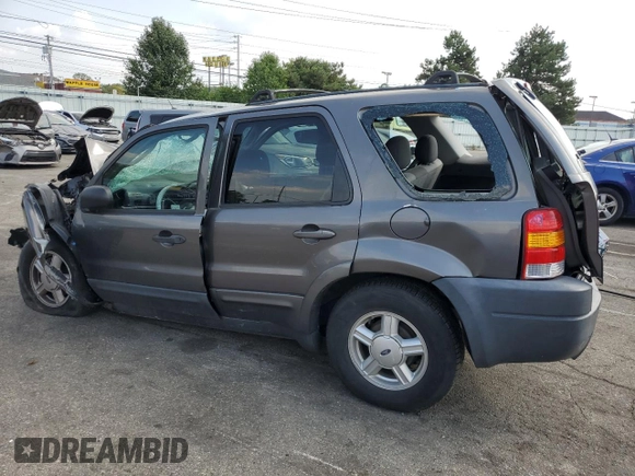 2004 Ford Escape XLS with VIN 1FMYU02124DA10326, listed as a Copart auction lot 42523165 with 3,579 mi miles and Salvage Title. Bid and sale history available at DreamBid. Image 2.