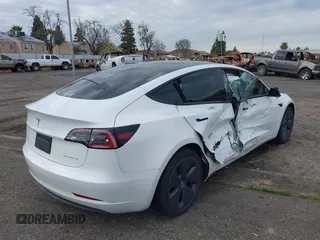 2022 Tesla Model 3 Long Range with VIN 5YJ3E1EB5NF364678, listed as a IAAI auction lot 41570361 with 17,792 mi miles. Bid and sale history available at carsss.com. Image 4.