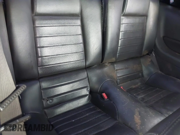 2009 Ford Mustang GT with VIN 1ZVHT82H095105825, listed as a IAAI auction lot 41299663 with 190,109 mi miles and . Bid and sale history available at DreamBid. Image 8.