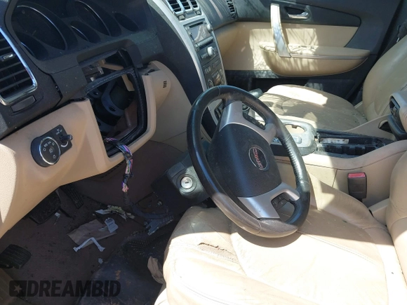 2010 GMC Acadia SLT1 with VIN 1GKLRMEDXAJ195059, listed as a IAAI auction lot 42255816 with Not provided miles and . Bid and sale history available at DreamBid. Image 14.