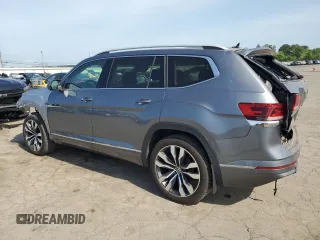 2021 Volkswagen Atlas SEL Premium R-Line with VIN 1V2FR2CA5MC541449, listed as a Copart auction lot 62304135 with 58,269 mi miles and Salvage title. Bid and sale history available at DreamBid. Image 2.