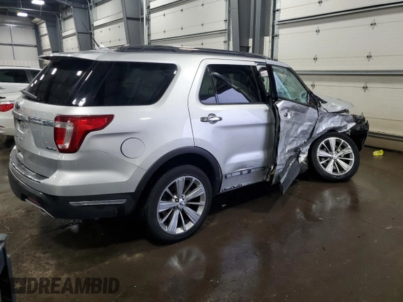 2018 Ford Explorer Limited с VIN 1FM5K8F88JGA85573, выставлен на аукционе Copart как лот 86690844 с пробегом 64 644 миль миль и Списание • Salvage title. История ставок и продаж доступна на DreamBid. Изображение 3.