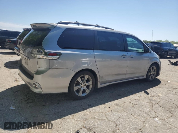 2012 Toyota Sienna SE with VIN 5TDXK3DC7CS239254, listed as a Copart auction lot 53244725 with 134,669 mi miles and Clean Title. Bid and sale history available at carsss.com. Image 3.