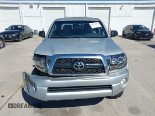 2011 Toyota Tacoma PreRunner with VIN 3TMJU4GN4BM112236, listed as a IAAI auction lot 41595008 with 197,397 mi miles and . Bid and sale history available at DreamBid. Image 12.