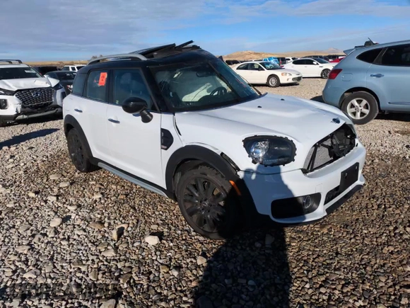 2020 MINI Countryman Oxford Edition with VIN WMZYW3C08L3M26925, listed as a Copart auction lot 81140074 with 0 mi miles and Salvage Title. Bid and sale history available at carsss.com. Image 13.