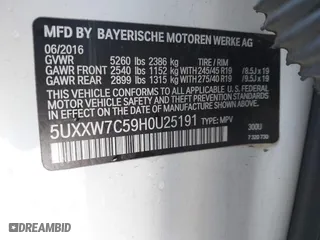 2017 BMW X4 M40i with VIN 5UXXW7C59H0U25191, listed as a IAAI auction lot 41867852 with 76,301 mi miles. Bid and sale history available at carsss.com. Image 9.