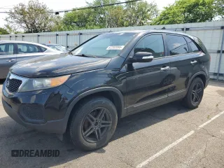 2013 Kia Sorento LX with VIN 5XYKT3A19DG367942, listed as a Copart auction lot 62202095 with 164,046 mi miles and Clean title. Bid and sale history available at DreamBid. Image 1.