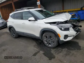 2023 Kia Seltos S z VIN KNDEUCAAXP7401608, wystawiony jako Copart lot #51312105 z przebiegiem 31 249 mil mil oraz Szkoda całkowita • Salvage title. Historia ofert i sprzedaży dostępna na DreamBid. Obrazek 4.