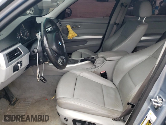 2009 BMW 3 Series 335i with VIN WBAPM73579E190895, listed as a Copart auction lot 63645945 with 102,174 mi miles and Salvage title. Bid and sale history available at DreamBid. Image 7.
